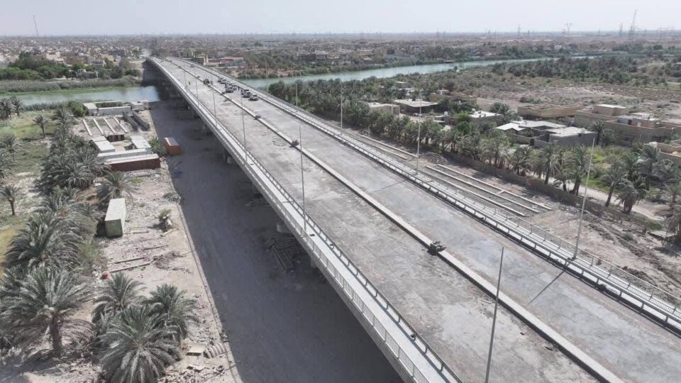 صورة من مقال: طرق وجسور ذي قار تكشف تفاصيل إنجاز جسر شمال الناصرية وأسباب تأخر مقترباته