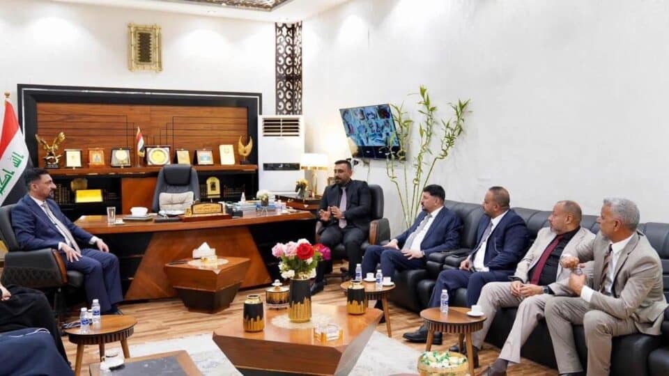 صورة من مقال: مجلس محافظة ذي قار يناقش مع وكيل التجارة آليات تنسيق مشتركة لتحسين الخدمات