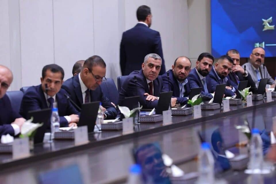 صورة من مقال: محافظ ذي قار يشارك في نقاشات عقود امتياز الكهرباء ويطرح ملاحظات المحافظة أمام وزارة الكهرباء