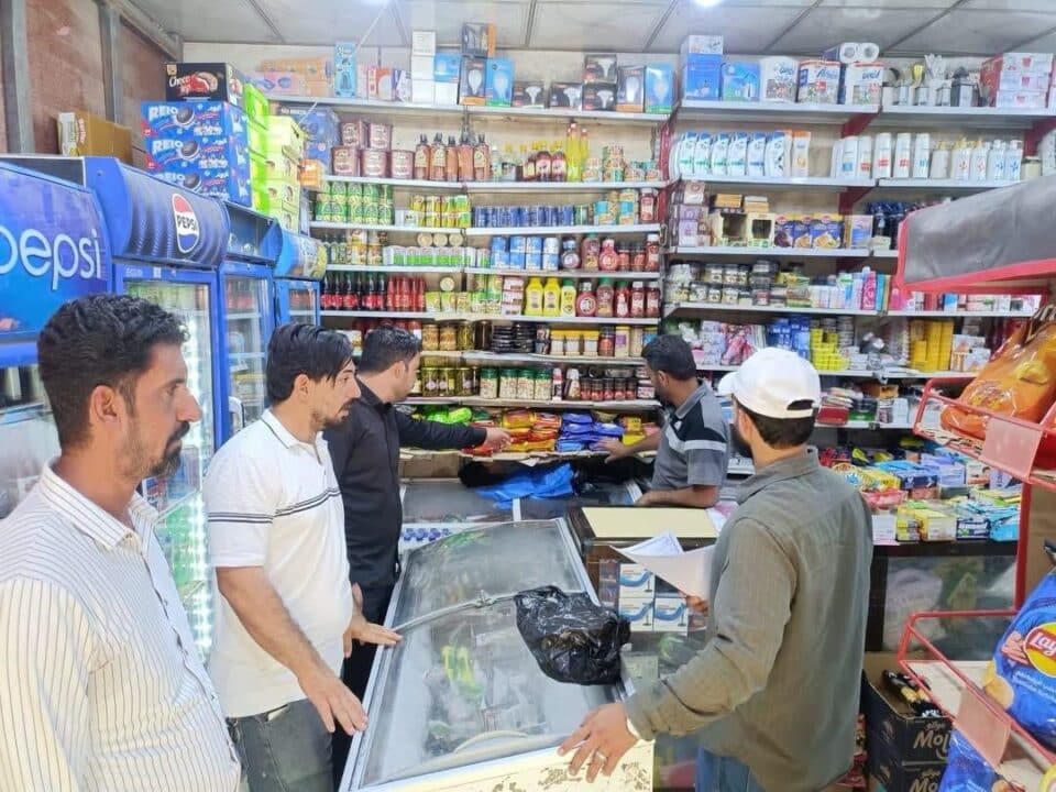 صورة من مقال: لجان الغلق والغرامات تواصل جولاتها على أصحاب الأنشطة التجارية في منطقة الشموخ