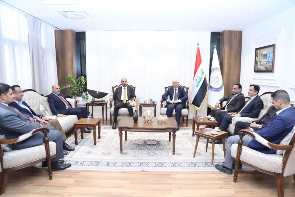 صورة من مقال: محافظ ذي قار يبحث مع وزارة التخطيط معالجة المشاريع المتلكئة وإعداد خطة تنموية شاملة