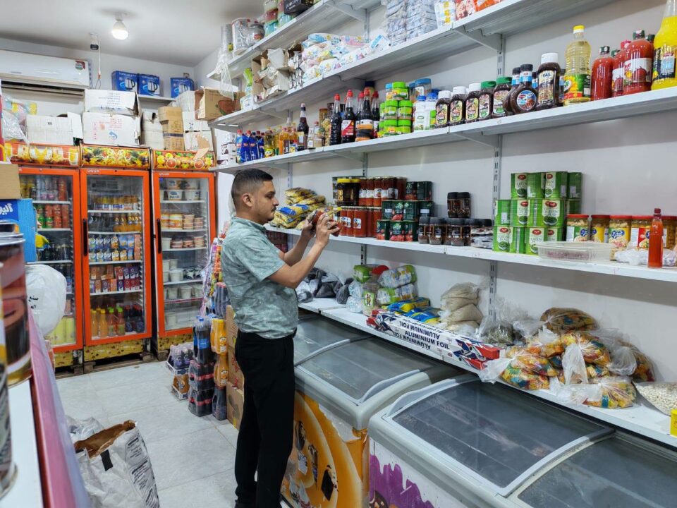 صورة من مقال: رقابة صحية في أسواق الشطرة تكشف 70 كيلو غراما من المواد منتهية الصلاحية