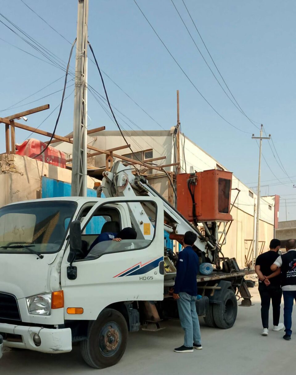 صورة من مقال: كهرباء ذي قار ترفع 37 حالة تجاوز وتصادر عبارات كهربائية في حملة ميدانية