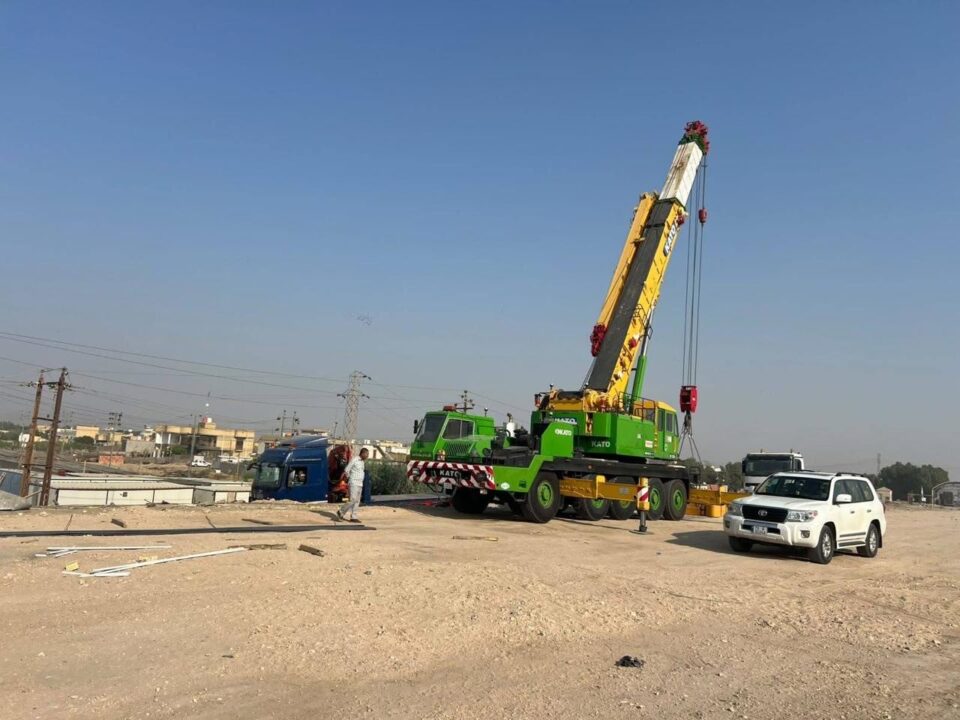 صورة من مقال: أعمال جسر الهولندي في ذي قار تتواصل مع الشروع في تنصيب الروافد الكونكريتية للفضاءات المتبقية