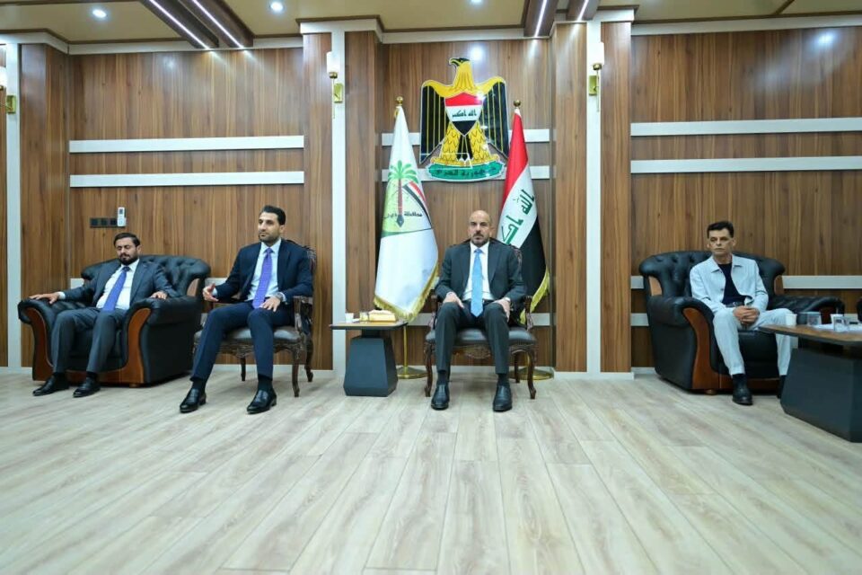 صورة من مقال: محافظ ذي قار يترأس اجتماعا موسعا لمعالجة المشاريع المتلكئة وإدراج مشاريع خدمية جديدة
