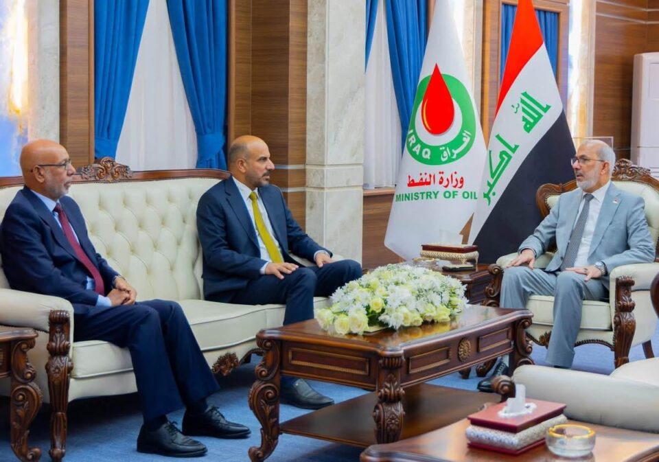صورة من مقال: محافظ ذي قار يبحث مع وزير النفط حصة المحافظة من المشتقات وتحديات التجهيز