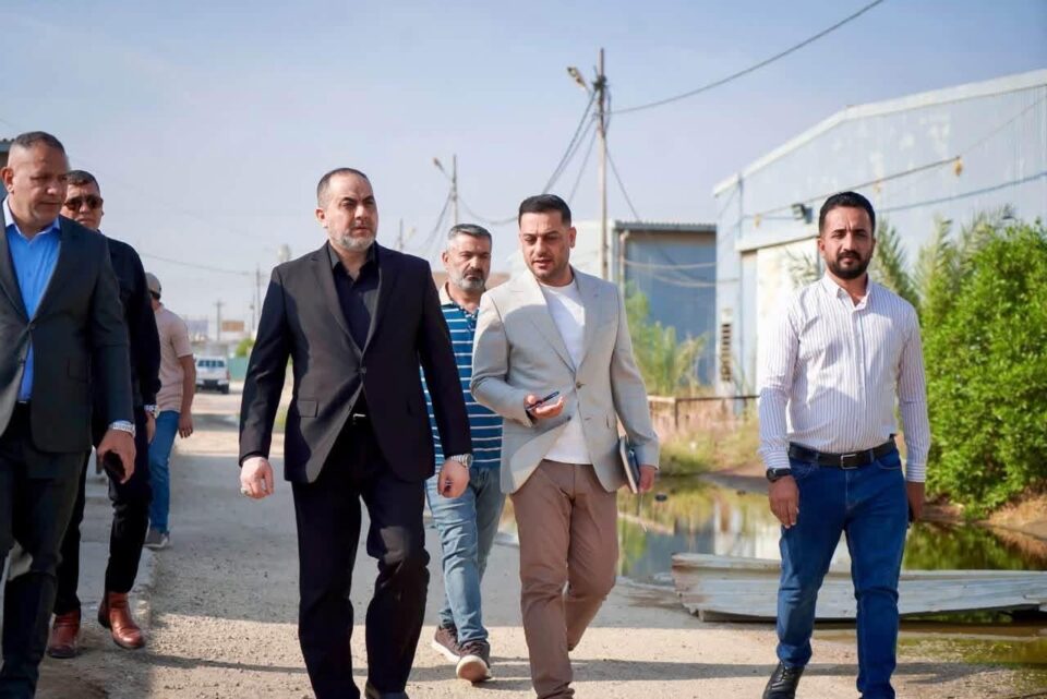 صورة من مقال: جولة ميدانية لمسؤولين في ذي قار لتقييم شبكة المجاري وتحديد احتياجات قضاء سوق الشيوخ